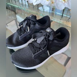 Adidas Edge Lux 4 Running Shoe Sneaker Trainer Black women’s 6.5 M Lightweight